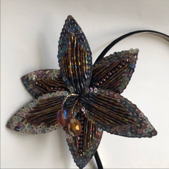 BEAUTIFUL BOLD SEQUIN BEADED FLORAL HAIR BAND